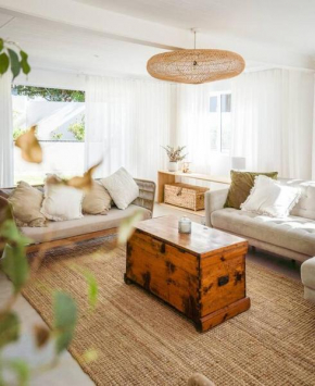 •SUN HOME• tranquil & airy riverside retreat
